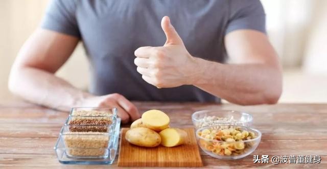 辟谣关于深蹲的七大误区,深蹲好处辟谣