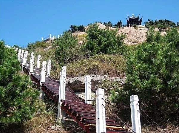 一个人爬山也是一种快乐,一个人爬山真的好累