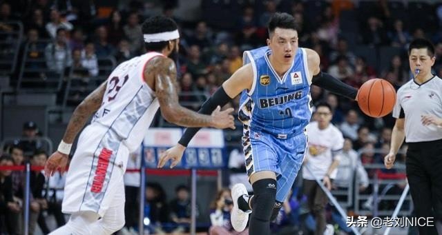 翟晓川回应单挑高中生视频,翟晓川比赛运球