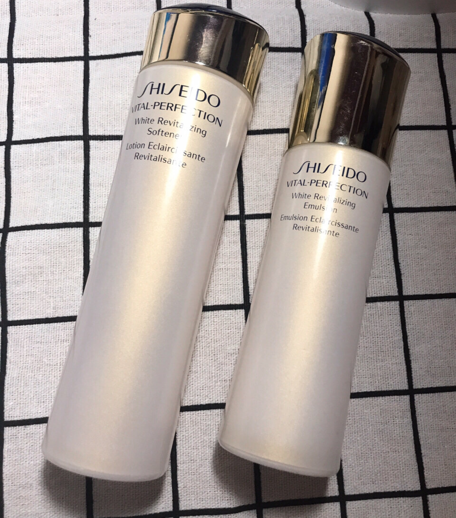 什么牌子爽肤水治脸暗黄毛孔大,爽肤水哪个祛痘好