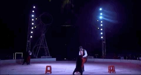 被铁链拴住的一生,被铁链绑住全身后逃脱