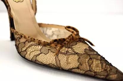 没有穿过高跟鞋的女人就不算是女人！10大奢侈品牌高跟鞋排行榜！