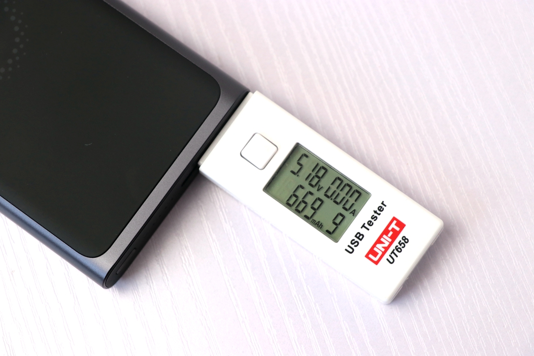 小米无线充电宝10000快充版,小米充电宝大容量20000快充介绍