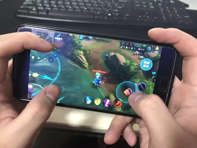 王者荣耀三个操作方式哪个好,王者荣耀顶级操作手法和细节