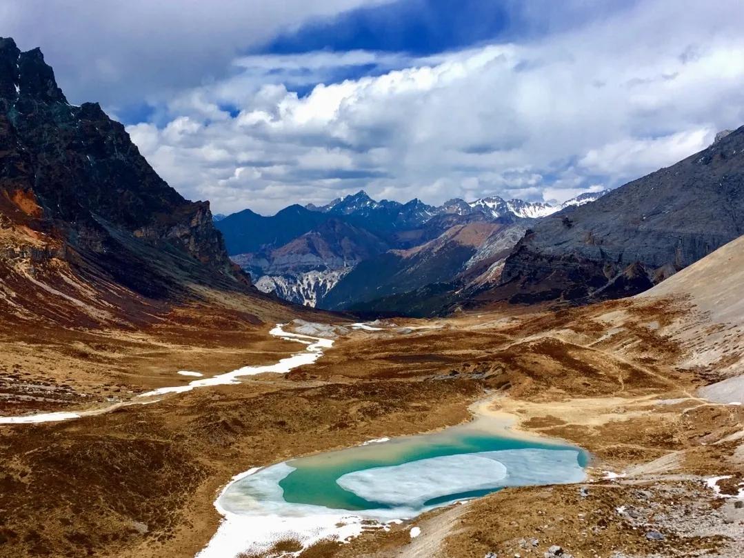稻城亚丁一个让人魂牵梦绕的地方,稻城亚丁最接近天堂的地方