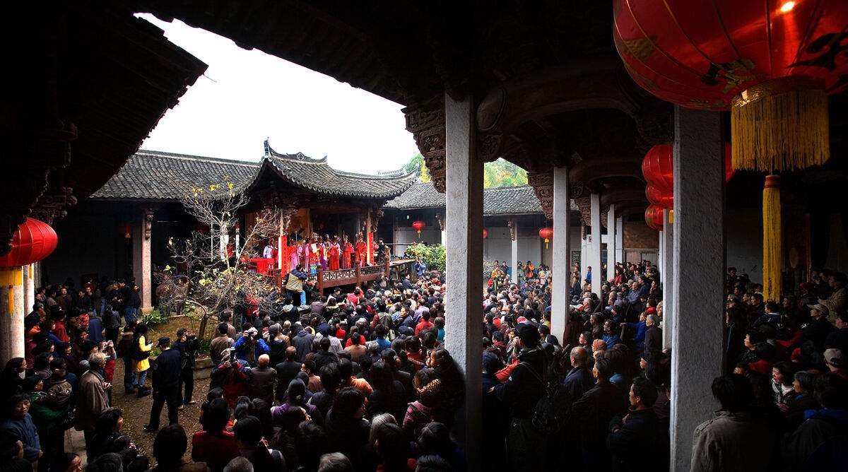 采访18岁的人,80后到00后的童年经历简介