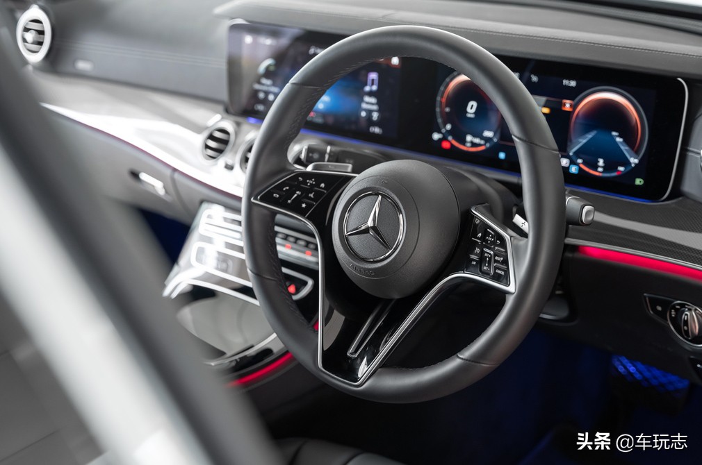 奔驰e级e200功能,2019款奔驰e级e200l运动型
