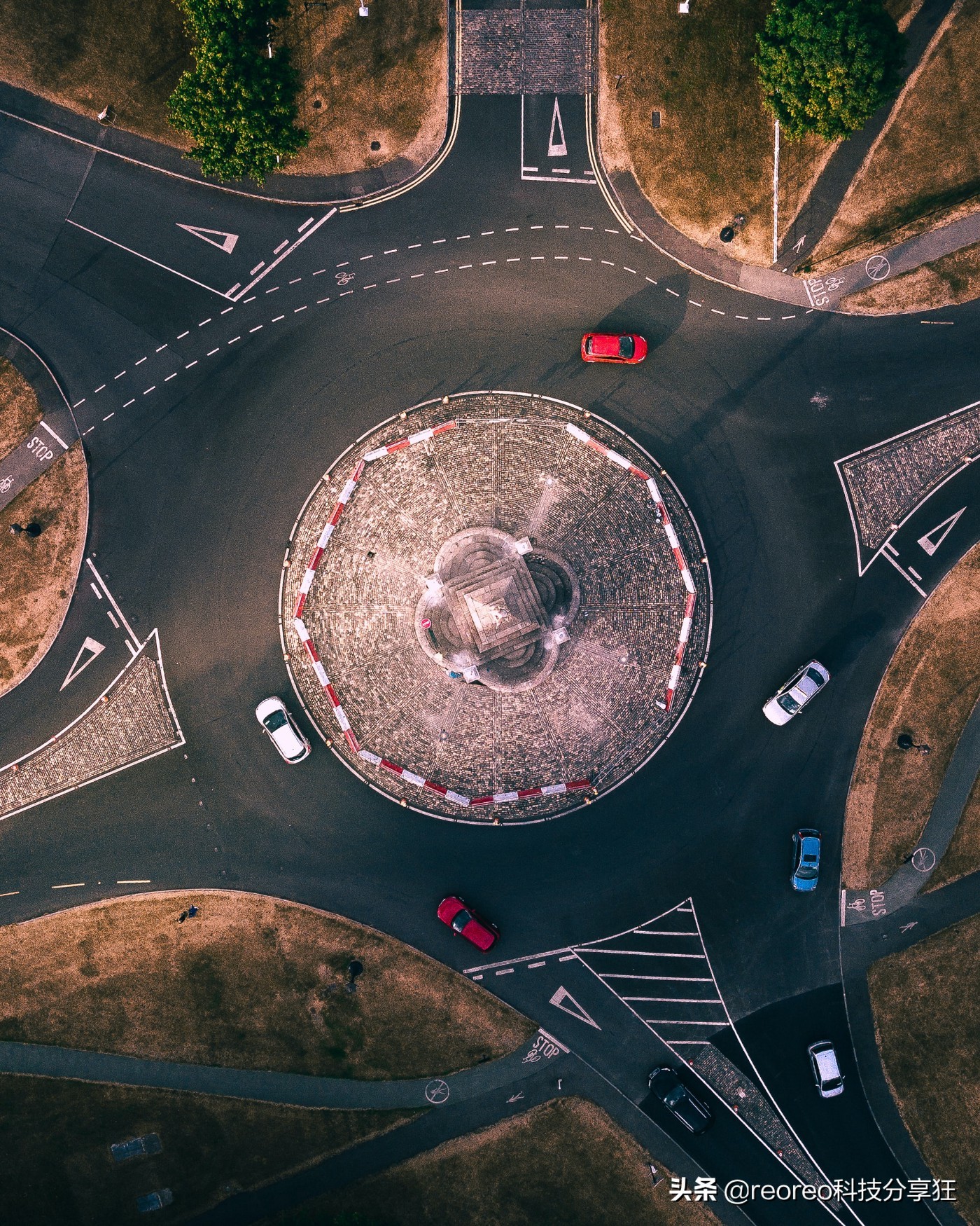 asyncdefer执行顺序,异步请求defer和async区别