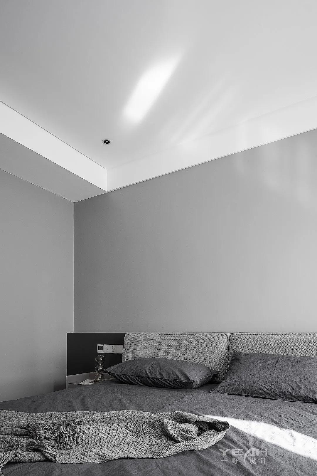 一尘不染素净澄明空间的温度是有了居住者