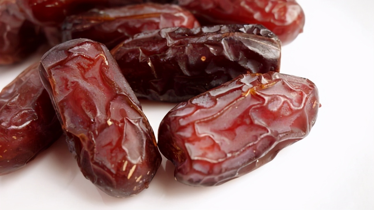 中国特便宜的果子，迪拜土豪高价“争着买”，网友：看不懂