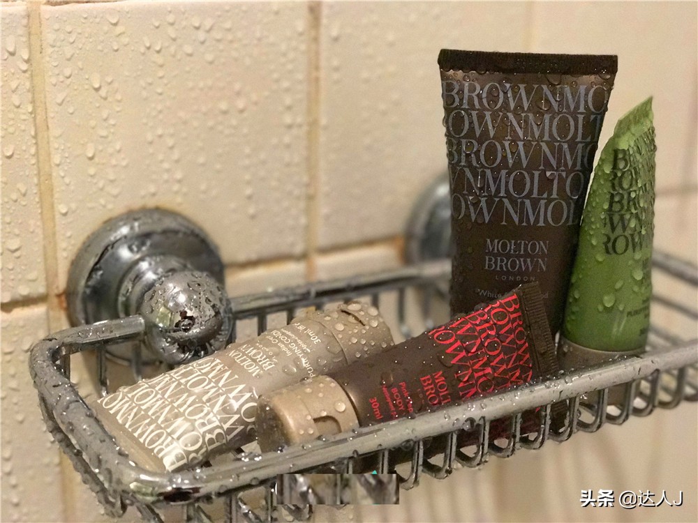 #全民热遗#小天独家，你敢不敢在这个瀑布上洗澡？