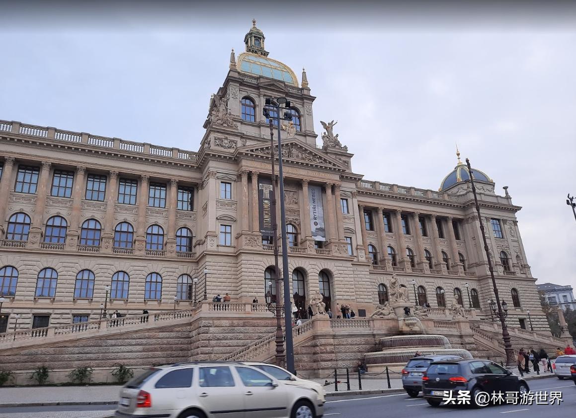 捷克首都布拉格的风光,捷克首都布拉格广场领略异国风情