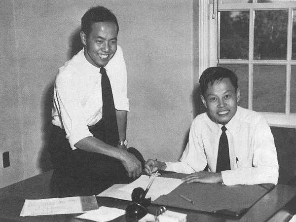 他是中国“第一个”数学博士，临终前也没有原谅自己儿子放弃国籍