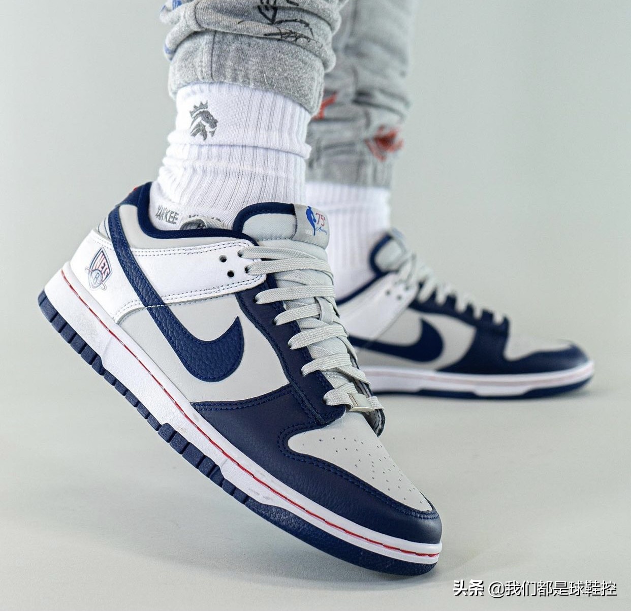 nba球员nikedunklow,nike篮网75周年dunk