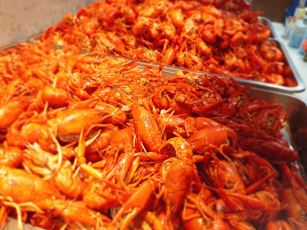 小龙虾是刷了再泡还是泡了再洗,洗小龙虾要不要放小苏打