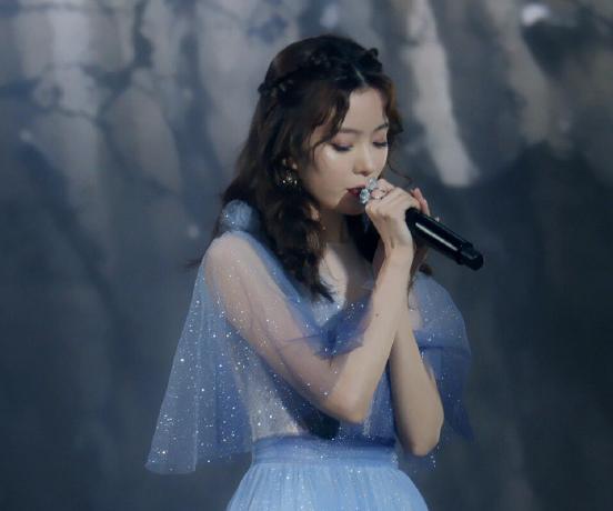 嘴唇长得好看的女人命好吗,女生嘴唇什么型好看