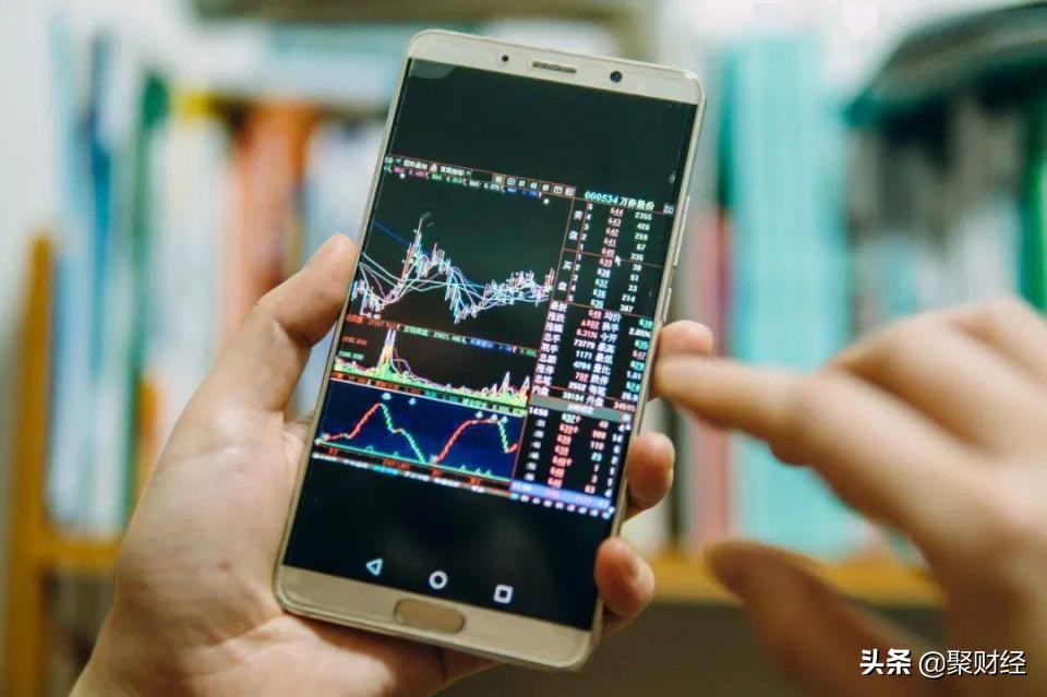 支付宝买基金大家赚多少钱一个月,这两年买基金有人赚到钱了吗