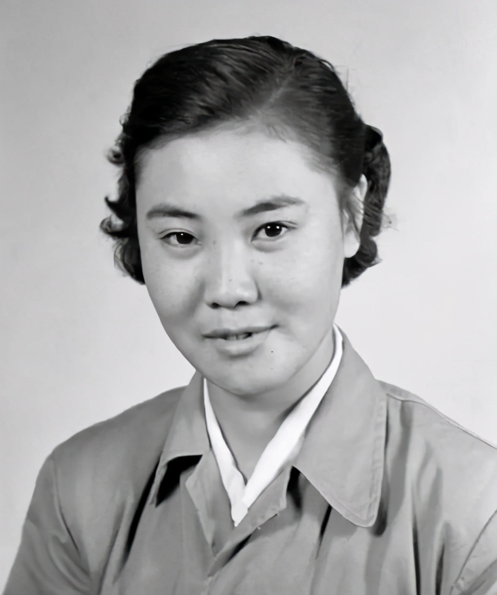 歌唱家郭兰英童年经历,歌唱家郭兰英的情况还好吗