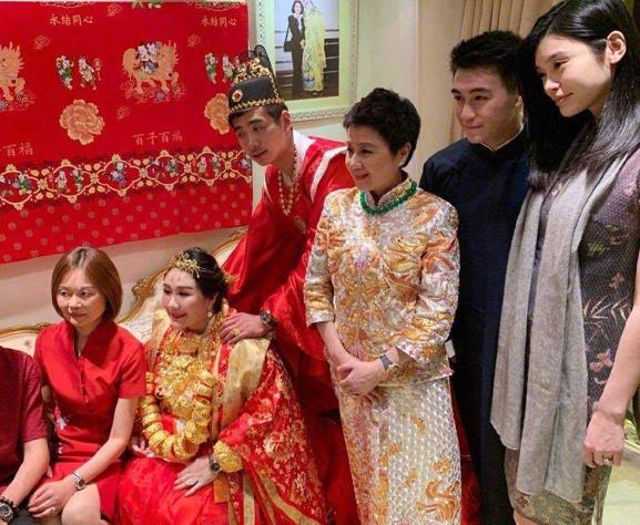 何超盈过往恋情,何超盈爱情史