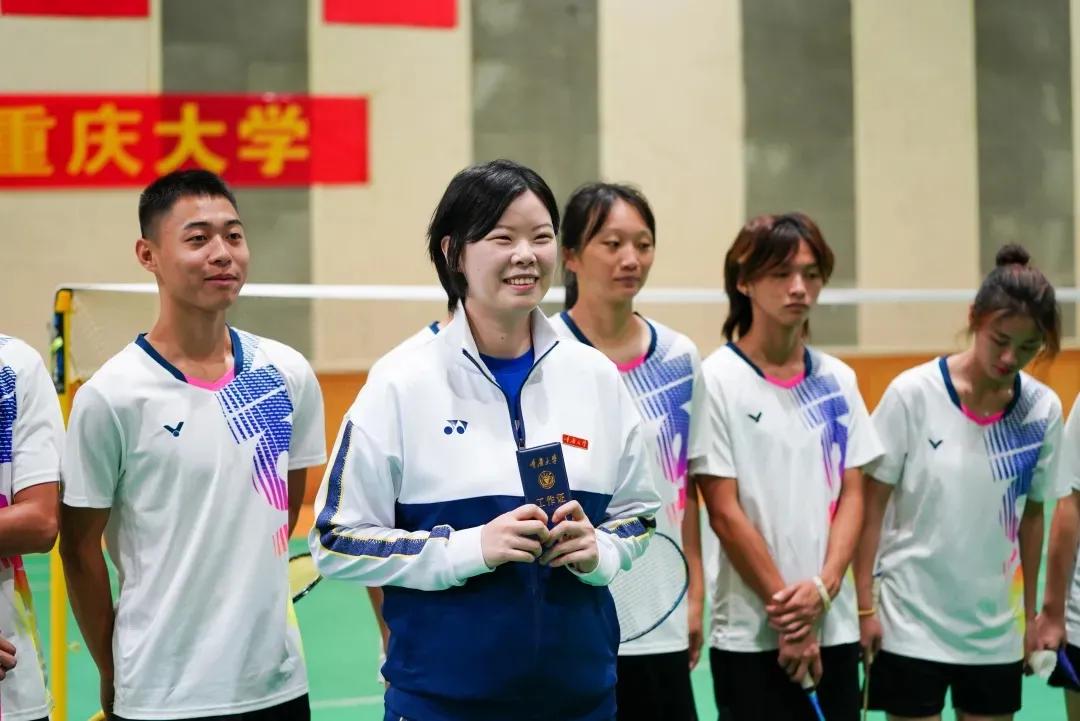 冠军教你打羽毛球,中国队教你打羽毛球