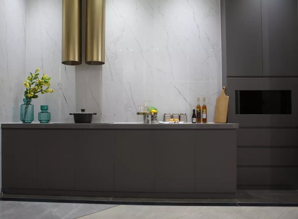 冠星王澜系列展厅效果,冠星王陶瓷佛山总部展厅