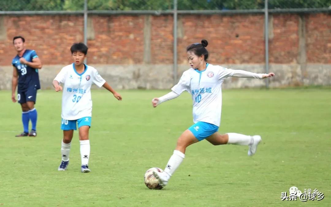 专访丨朝向集团李昆博士：让好场地助推梅州创建足球特区