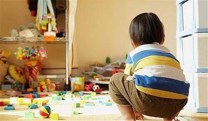 孩子扔东西的正确方法,6岁儿童扔东西怎么管教