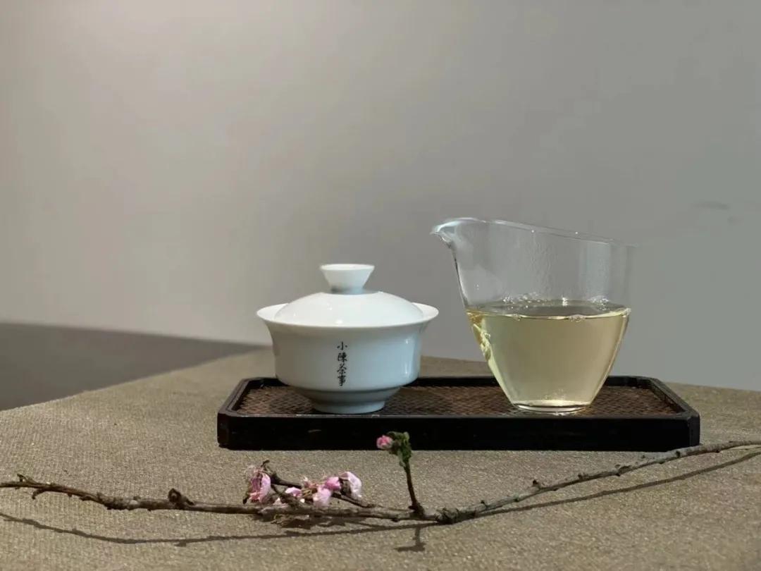 白茶的精髓就在三句话,白茶究竟是什么茶