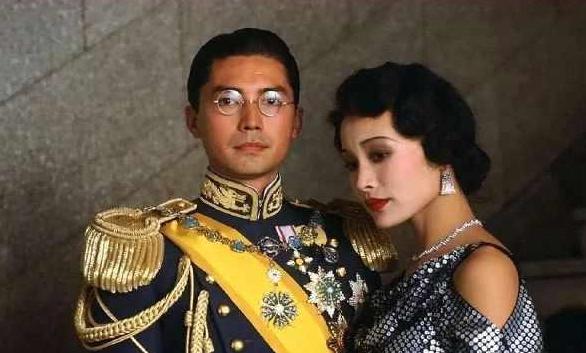 他是“最美东方男子”，曾受伤找裁缝缝8针，被挚爱拒绝孤独一生