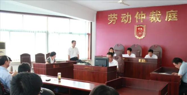 没干满一个月老板不结工钱怎么办,干完活老板拖着工钱不给怎么办