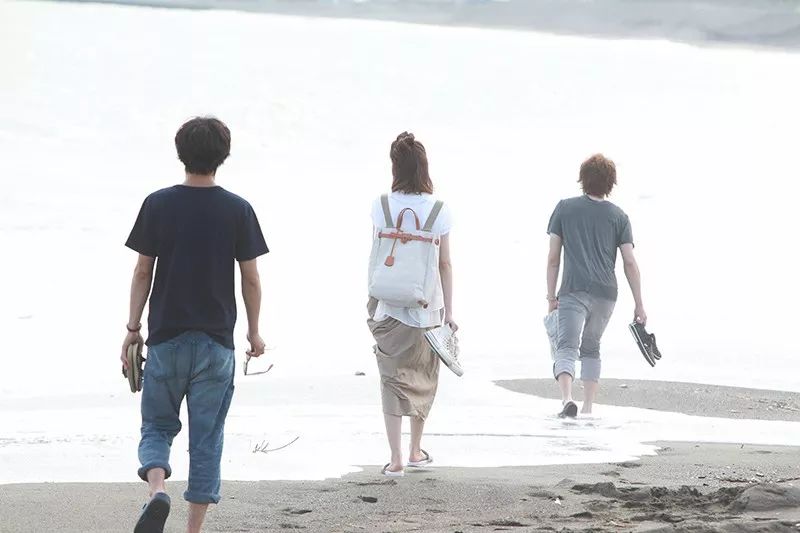 日本买三宅一生包能带回国吗,在日本买三宅一生的包多少钱