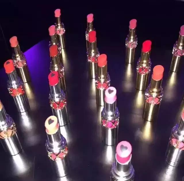 最新彩妆单品推荐,初春彩妆流行趋势