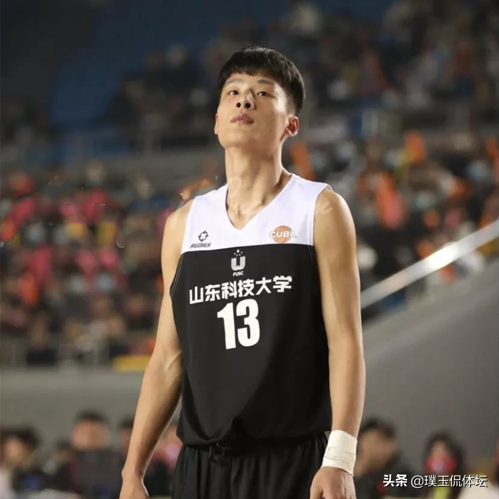 50分9板7抢！山东男篮未来之星浮出水面，或是丁彦雨航接班人