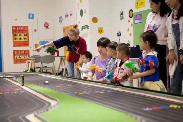 游乐场怎么玩游玩攻略,一起玩嘉年华游乐场