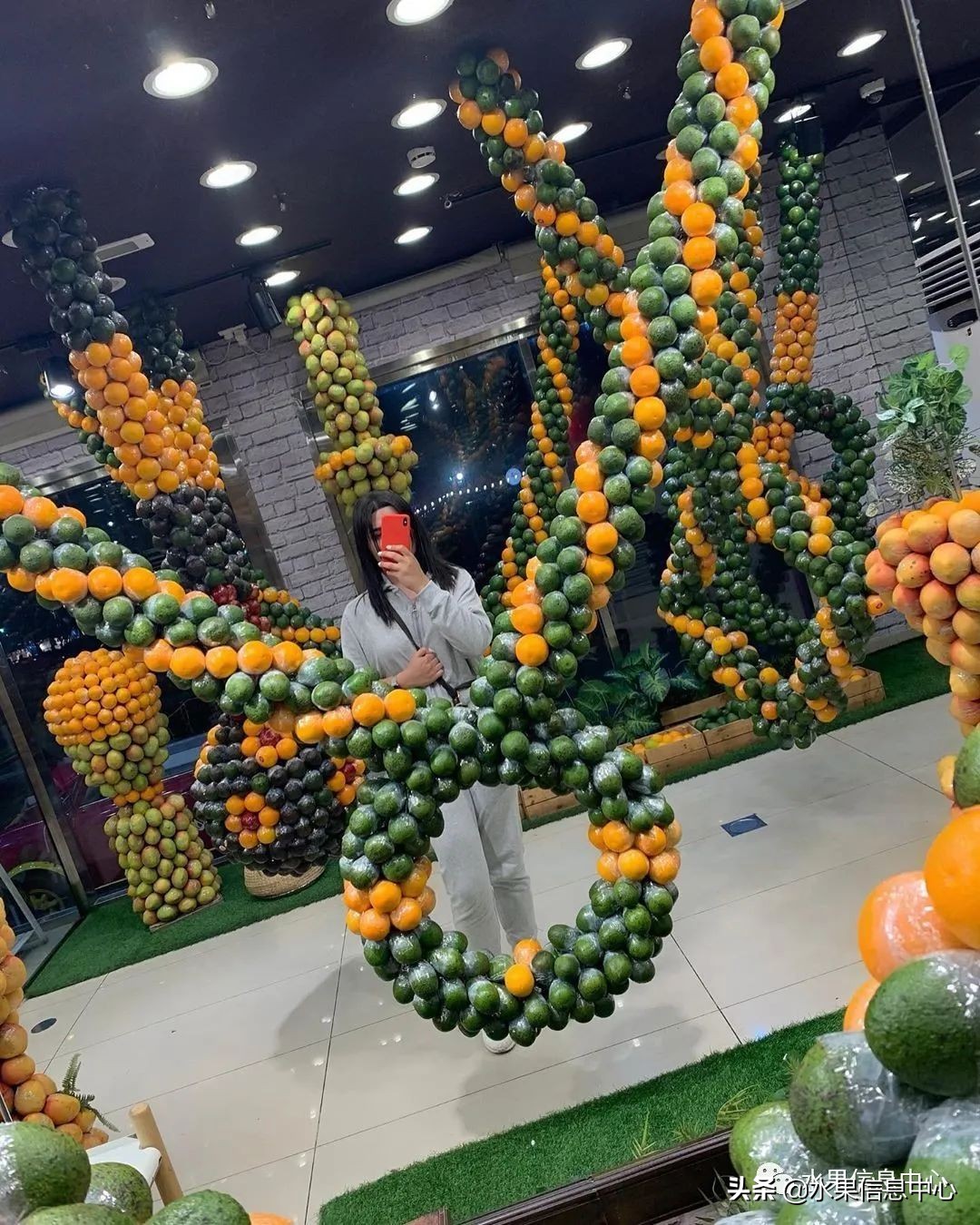 迪拜中国水果店,都说迪拜遍地黄金