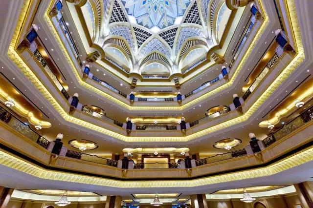 探秘全球唯一8级酒店,全球唯一的8星级酒店