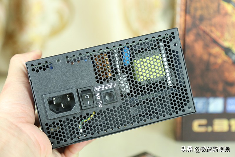 大牛拉小车的三轮摩托,大牛拉汽车视频