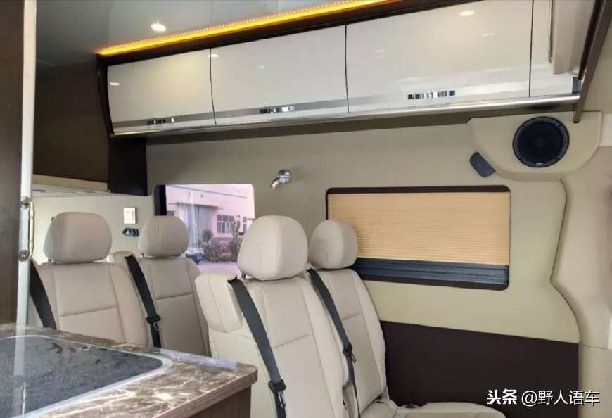 东风御风长轴b型旅居房车,东风御风短轴低顶旅居房车10万