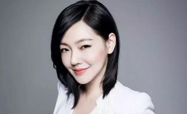 大小S：从少女到妈妈，幸福背后的“代价”是什么？