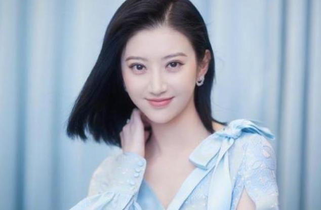 景甜的十年演艺之路,景甜2017年人气爆表势头强劲