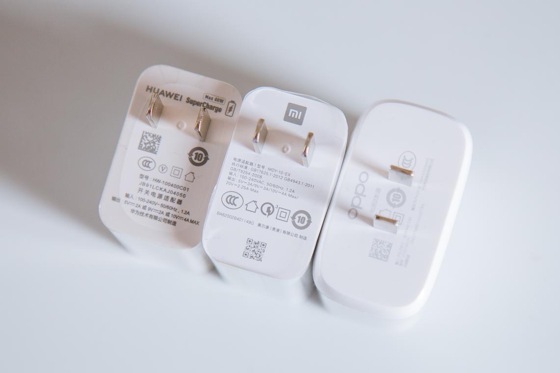 都有无线充电技术，华为OPPO小米实测对比，差距有多大？