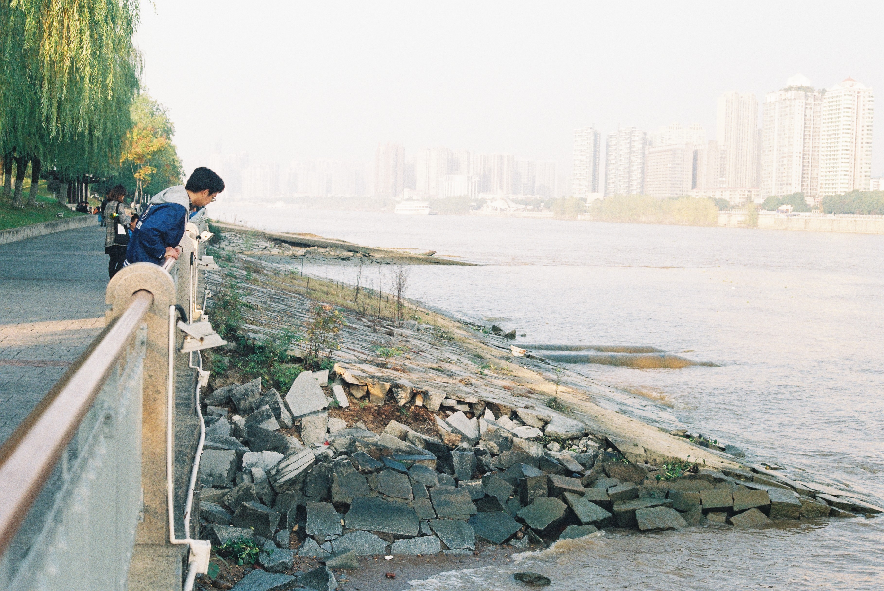 第一次拍了胶片怎么冲洗,坚持胶片拍摄的感受