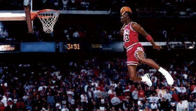 工作狂、满嘴脏话、不拿队友当人，你愿意与这样的乔丹共事吗？