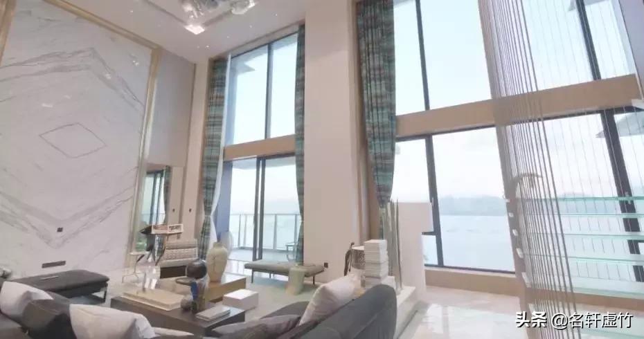 住进豪宅,住进1亿豪宅里