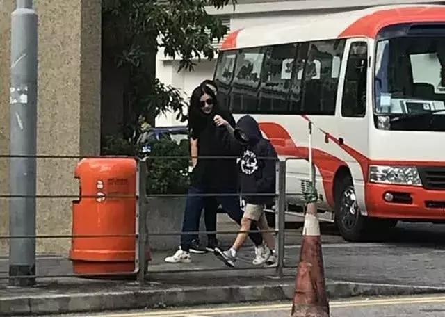 张柏芝三胎四胎是真的吗,张柏芝三胎得子