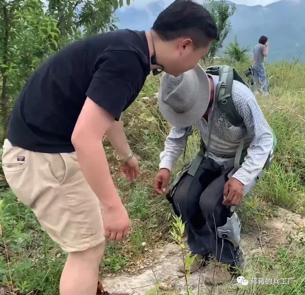 给边防部队最好的装备,边防军人负重装备