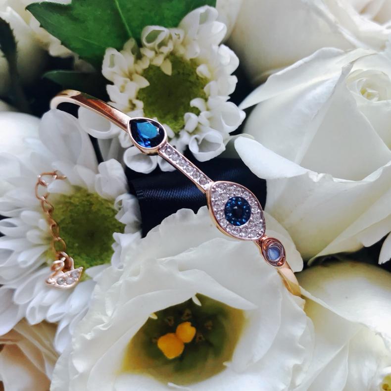 恶魔之眼经典款手镯,恶魔之眼手镯鉴别方法