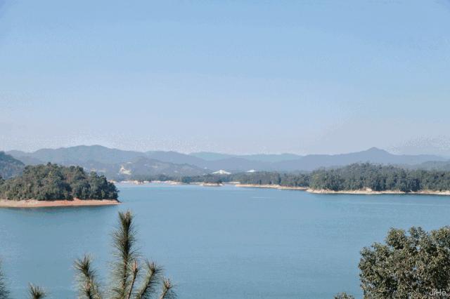 一家三口春节7天旅游民宿,春节去哪里民宿玩推荐一下