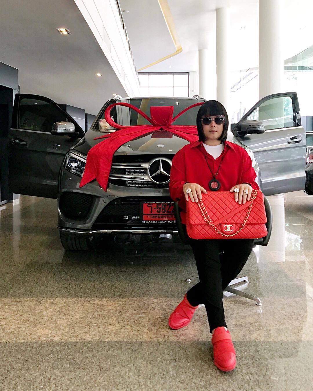 泰国富豪奢侈生活,泰国富豪的奢侈生活