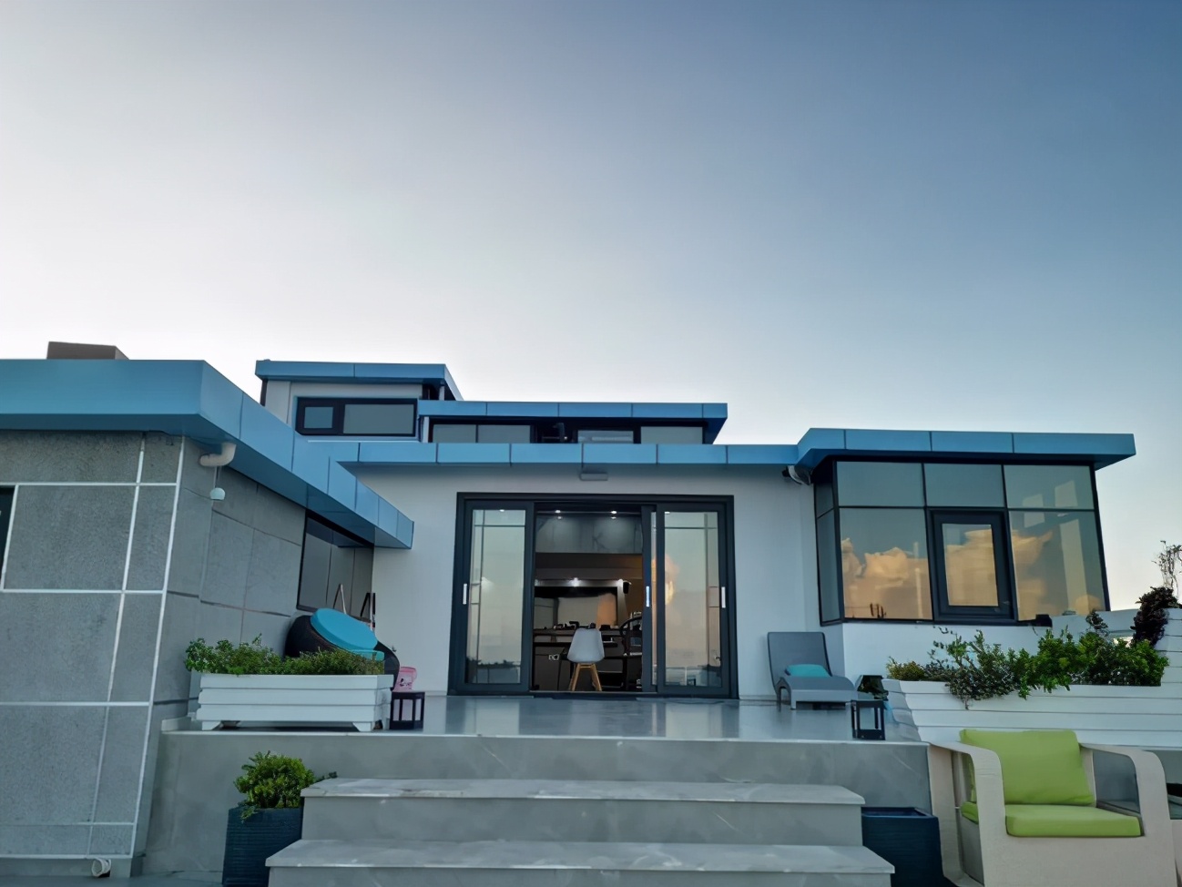 门窗十大品牌照片,门窗十大品牌前100名